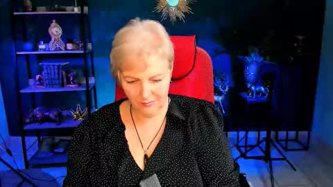 marymogan online show from October 27, 2025, 5:00 am