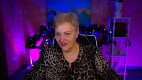 marymogan online show from December 18, 2025, 1:17 pm