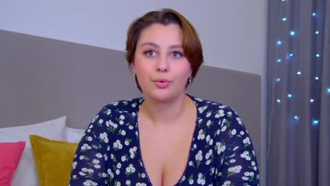 MaryMurrays online show from February 6, 2025, 1:05 am