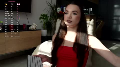 Marina online show from November 5, 2025, 11:10 am