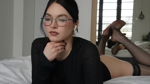 Snapshot of marypsiss chatting on April 19, 2026, 8:02 am Marina online show from April 19, 2026, 8:02 am