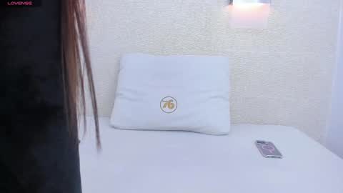 Snapshot of maryy_campbell chatting on December 19, 2024, 4:02 pm maryy campbell online show from December 19, 2024, 4:02 pm