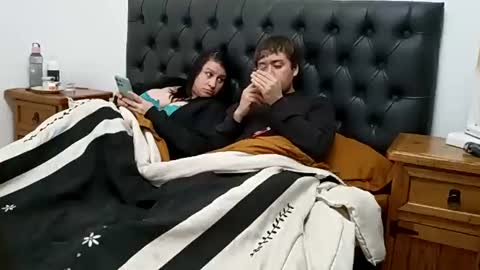 Mary y joni online show from June 2, 2026, 2:02 am