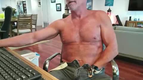 Snapshot of mascmuscle49 chatting on November 20, 2025, 7:57 pm mascmuscle49 online show from November 20, 2025, 7:57 pm