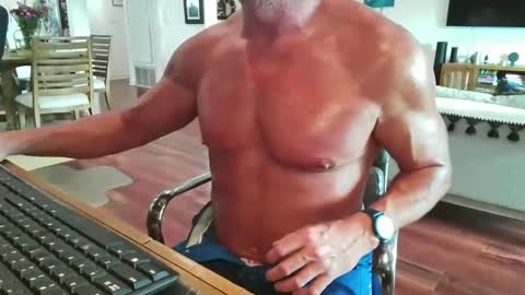 Snapshot of mascmuscle49 chatting on December 13, 2025, 7:53 pm mascmuscle49 online show from December 13, 2025, 7:53 pm