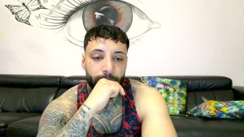 Snapshot of masculineguy69 chatting on April 24, 2026, 8:22 pm masculineguy69 online show from April 24, 2026, 8:22 pm