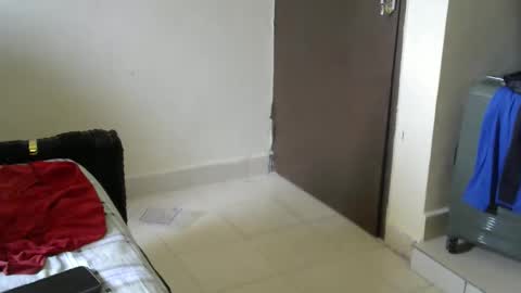 Snapshot of maseratty chatting on October 25, 2025, 7:38 am Cate online show from October 25, 2025, 7:38 am