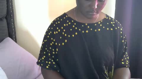 Snapshot of maseratty chatting on October 31, 2025, 7:31 am Cate online show from October 31, 2025, 7:31 am