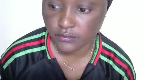 Snapshot of maseratty chatting on November 16, 2025, 7:03 am Cate online show from November 16, 2025, 7:03 am