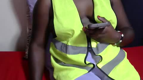 Snapshot of maseratty chatting on November 16, 2025, 10:04 pm Cate online show from November 16, 2025, 10:04 pm