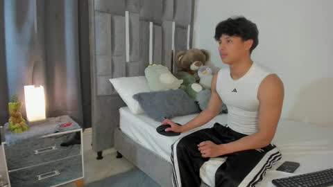 Snapshot of mash_angelo chatting on October 23, 2025, 8:40 pm mash_angelo online show from October 23, 2025, 8:40 pm