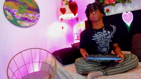 Snapshot of mashall_lee chatting on February 19, 2026, 7:21 pm MARSHALL LEE online show from February 19, 2026, 7:21 pm