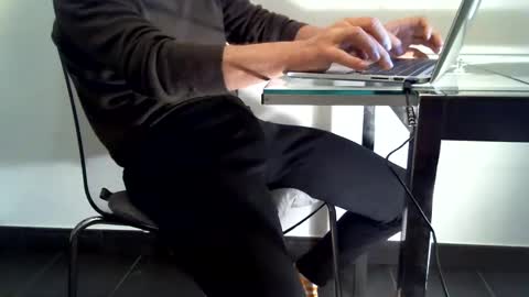 Snapshot of mask07 chatting on December 8, 2024, 5:22 pm Mask07 online show from December 8, 2024, 5:22 pm