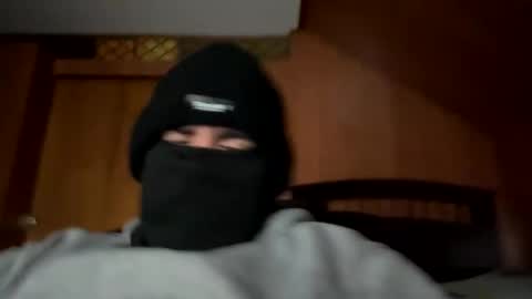 Snapshot of maskedman231 chatting on December 31, 2024, 11:17 pm MaskedMan online show from December 31, 2024, 11:17 pm