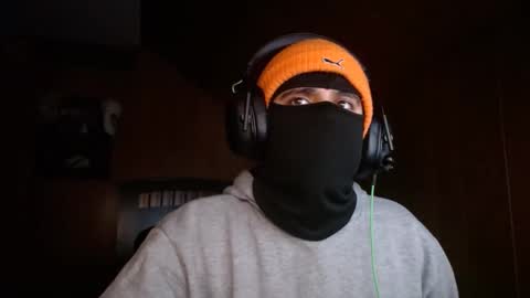 Snapshot of maskedman231 chatting on September 15, 2025, 10:37 am MaskedMan online show from September 15, 2025, 10:37 am