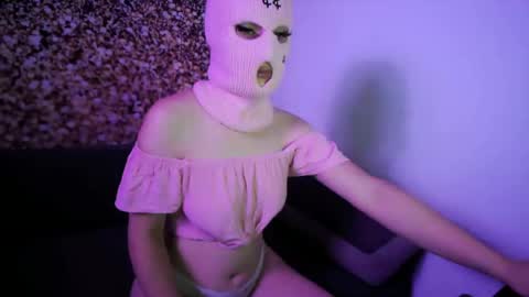 maskedseductress724 online show from June 21, 2026, 8:00 pm