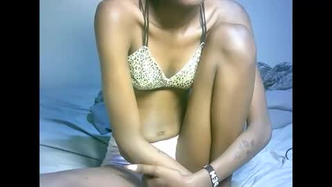 maskgang001 online show from November 1, 2025, 1:40 am