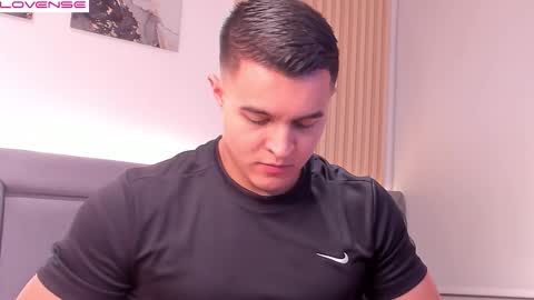 Mason Bennet online show from January 6, 2026, 11:29 pm