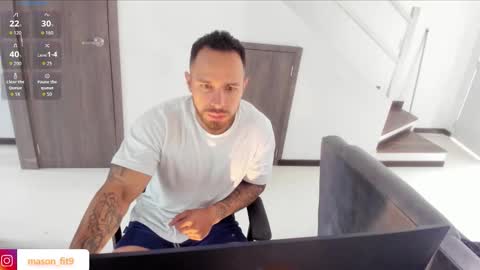 Snapshot of mason_fit chatting on January 11, 2026, 4:01 pm Mason Andre online show from January 11, 2026, 4:01 pm