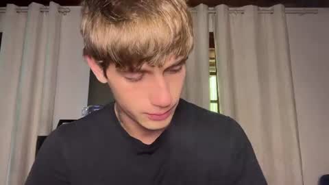 Snapshot of mason_gallagher chatting on July 31, 2026, 2:16 pm Mason online show from July 31, 2026, 2:16 pm