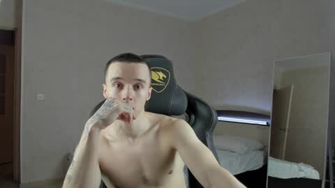 Snapshot of mason_warhol chatting on December 26, 2024, 3:27 am Mason online show from December 26, 2024, 3:27 am