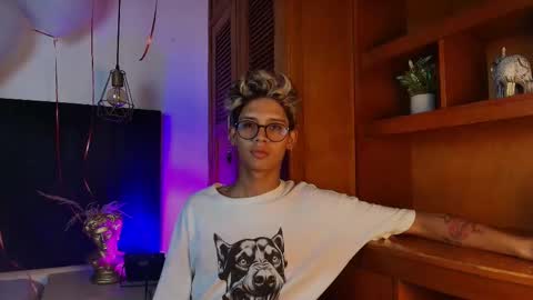   online show from September 20, 2025, 4:46 am