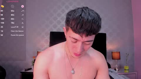 Snapshot of massimo_bianco chatting on December 18, 2024, 3:22 pm Massimo online show from December 18, 2024, 3:22 pm