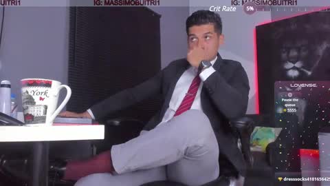 I am Massimo online show from February 6, 2025, 11:26 pm