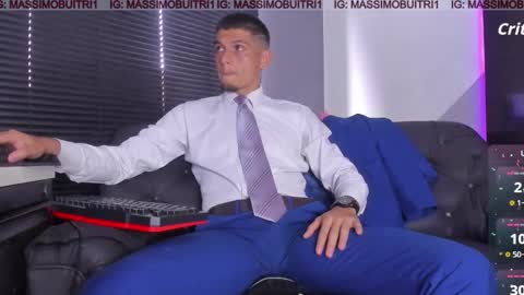 I am Massimo online show from February 10, 2026, 8:13 pm