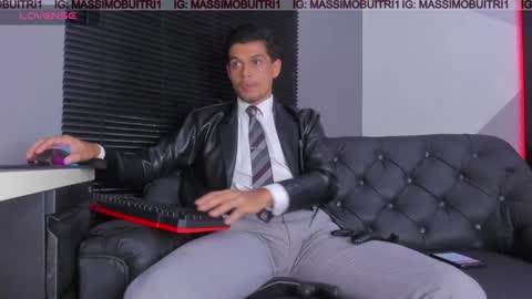Snapshot of massimo_g chatting on April 18, 2026, 12:58 am I am Massimo online show from April 18, 2026, 12:58 am