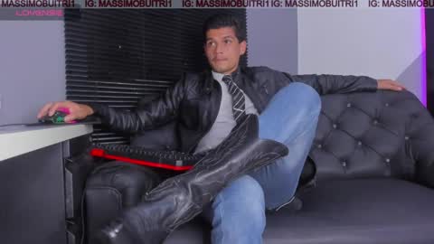 Snapshot of massimo_g chatting on April 22, 2026, 1:41 am I am Massimo online show from April 22, 2026, 1:41 am
