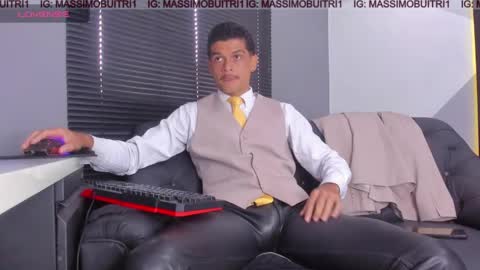 Snapshot of massimo_g chatting on April 29, 2026, 2:32 pm I am Massimo online show from April 29, 2026, 2:32 pm