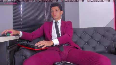 Snapshot of massimo_g chatting on May 11, 2026, 2:01 pm I am Massimo online show from May 11, 2026, 2:01 pm