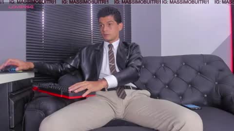 Snapshot of massimo_g chatting on May 16, 2026, 12:48 pm I am Massimo online show from May 16, 2026, 12:48 pm