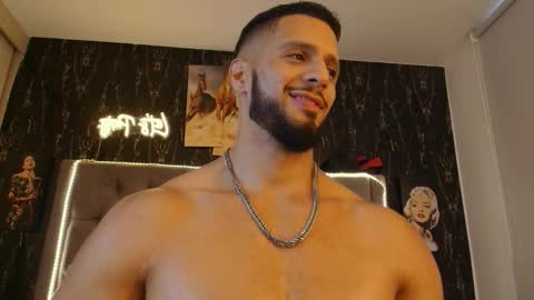 massimo_greco2 online show from September 25, 2025, 10:24 pm