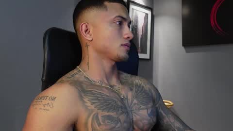 Massimo online show from December 14, 2025, 3:01 am