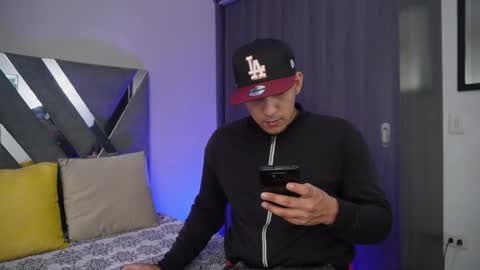 massimo_vidal online show from October 13, 2025, 1:00 pm