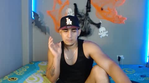 massimo_vidal online show from October 26, 2025, 5:24 am