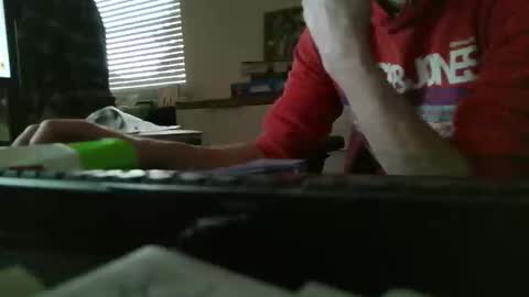 Snapshot of mastax15 chatting on October 8, 2025, 2:58 pm mastax15 online show from October 8, 2025, 2:58 pm