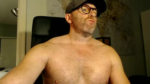 Snapshot of master8daddy69 chatting on June 30, 2026, 2:45 am master8daddy69 online show from June 30, 2026, 2:45 am