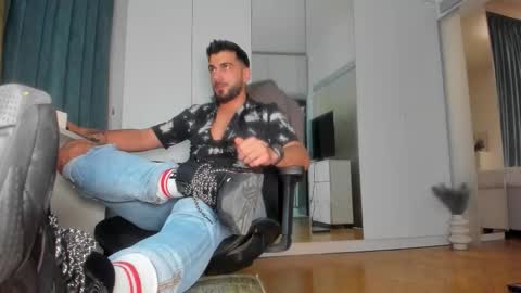 Matthew online show from October 3, 2025, 8:50 pm