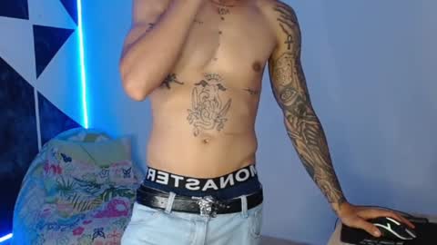 Snapshot of master_black777 chatting on September 22, 2025, 3:52 am master_black777 online show from September 22, 2025, 3:52 am
