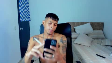 master_boy28 online show from November 5, 2025, 6:35 am