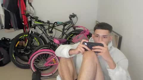 Snapshot of master_boy28 chatting on April 18, 2026, 7:58 pm master_boy28 online show from April 18, 2026, 7:58 pm