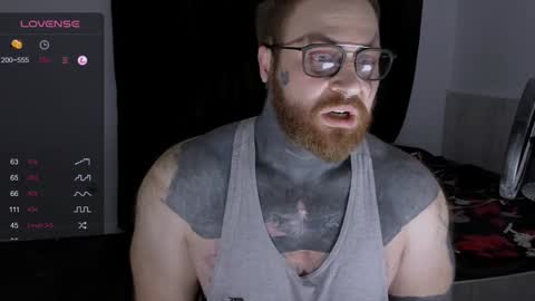 Snapshot of master_oil chatting on December 3, 2024, 10:40 pm Huge Alex online show from December 3, 2024, 10:40 pm