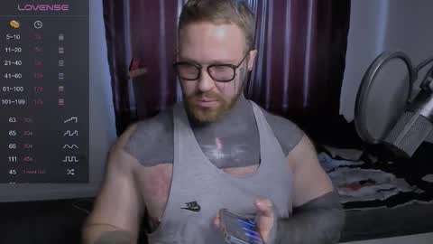 Snapshot of master_oil chatting on March 12, 2025, 12:36 pm Huge Alex online show from March 12, 2025, 12:36 pm