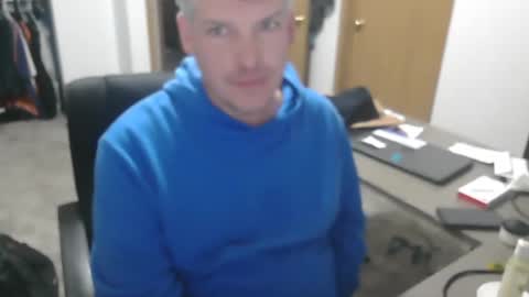 Snapshot of master_thorn chatting on January 3, 2025, 2:43 am Master Thorn online show from January 3, 2025, 2:43 am