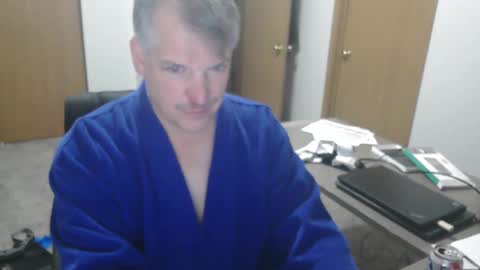 Snapshot of master_thorn chatting on January 20, 2025, 3:04 am Master Thorn online show from January 20, 2025, 3:04 am