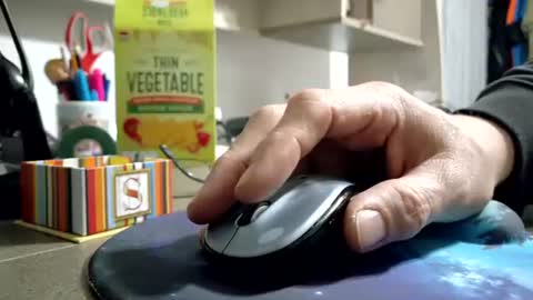 Snapshot of master_thorn chatting on February 13, 2025, 2:56 am Master Thorn online show from February 13, 2025, 2:56 am