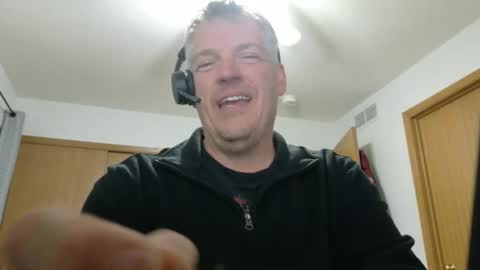 Snapshot of master_thorn chatting on November 5, 2025, 3:06 am Master Thorn online show from November 5, 2025, 3:06 am